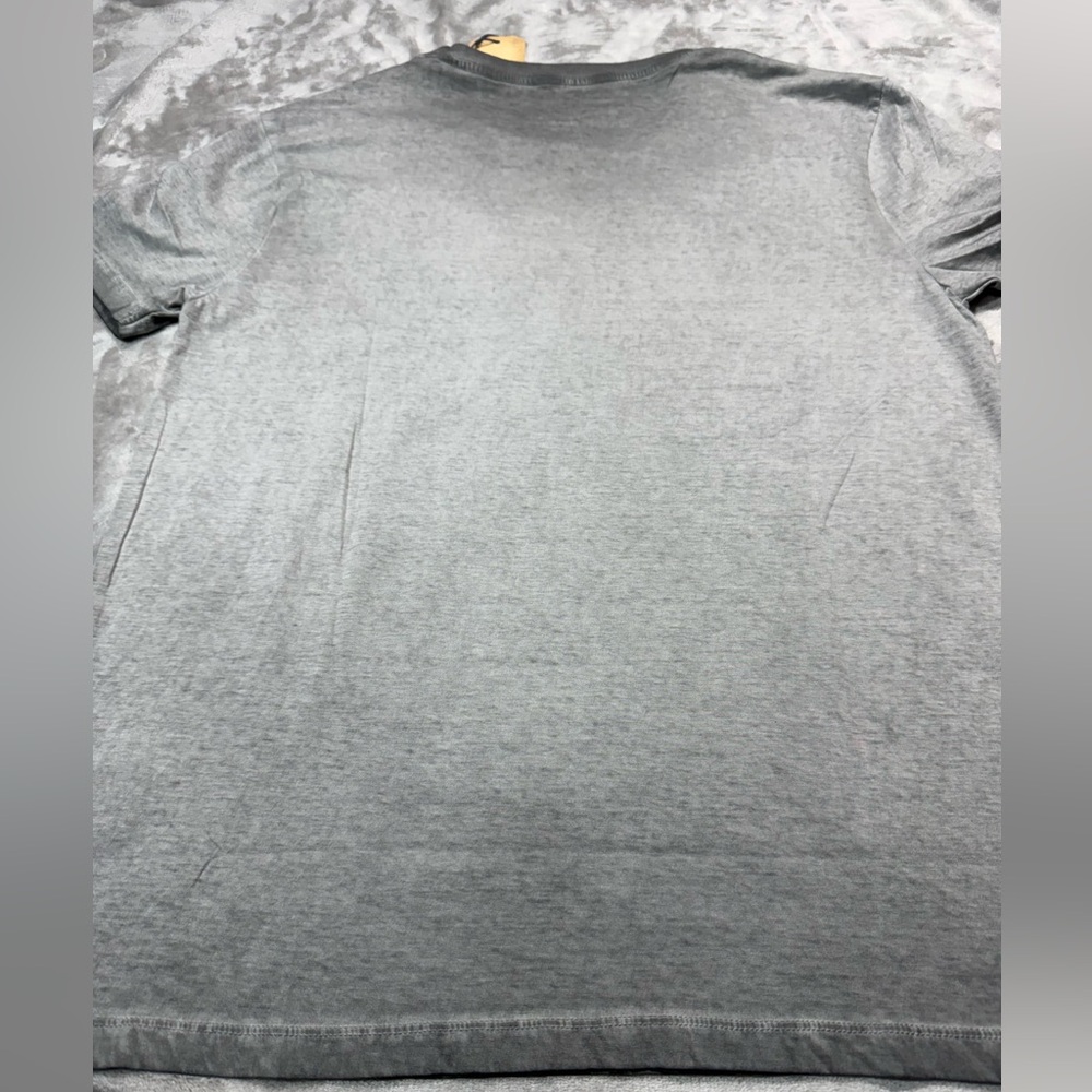 NEW Silver Jeans Co Men’s T-shirt Light Gray/Charcoal Brand Logo Size M